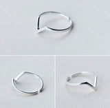 925 Sterling Silver Geometric Wave Letter V Ring - Heesse